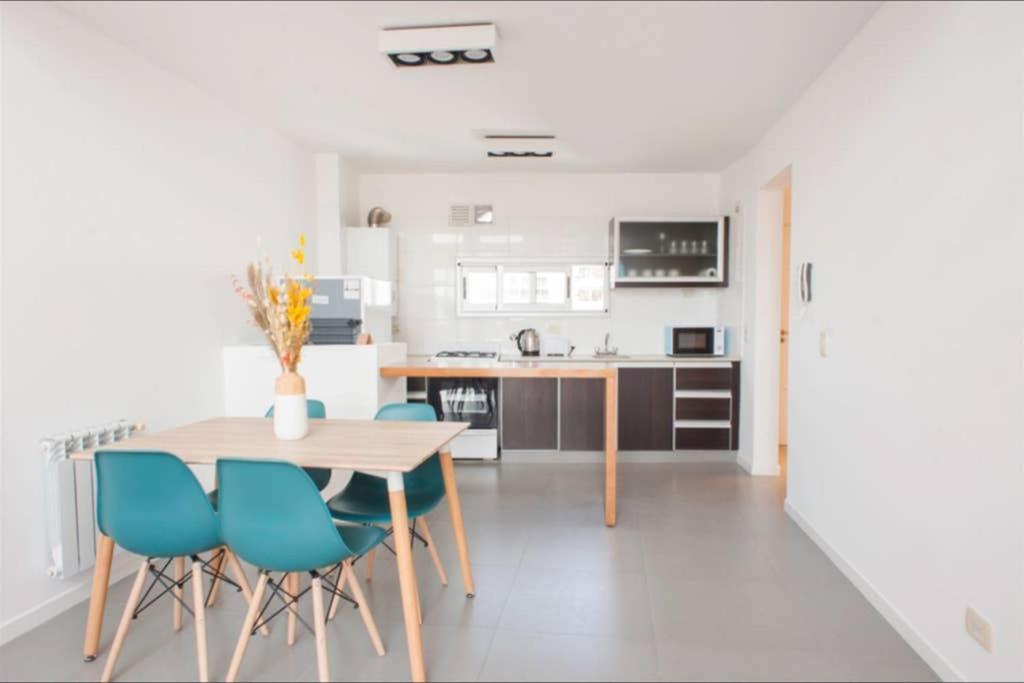 شقة Luminosos Loft En Recoleta 2 Cuadras Del Subte بوينس آيرس المظهر الخارجي الصورة