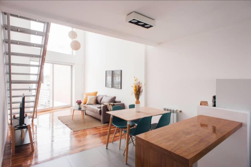 شقة Luminosos Loft En Recoleta 2 Cuadras Del Subte بوينس آيرس المظهر الخارجي الصورة
