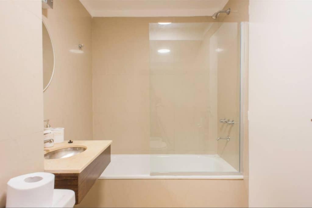 شقة Luminosos Loft En Recoleta 2 Cuadras Del Subte بوينس آيرس المظهر الخارجي الصورة
