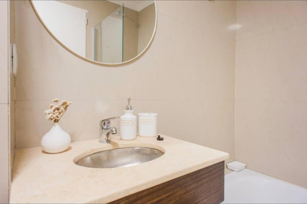 شقة Luminosos Loft En Recoleta 2 Cuadras Del Subte بوينس آيرس المظهر الخارجي الصورة